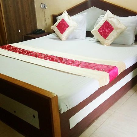 Royal View Hotel Shimla Zewnętrze zdjęcie