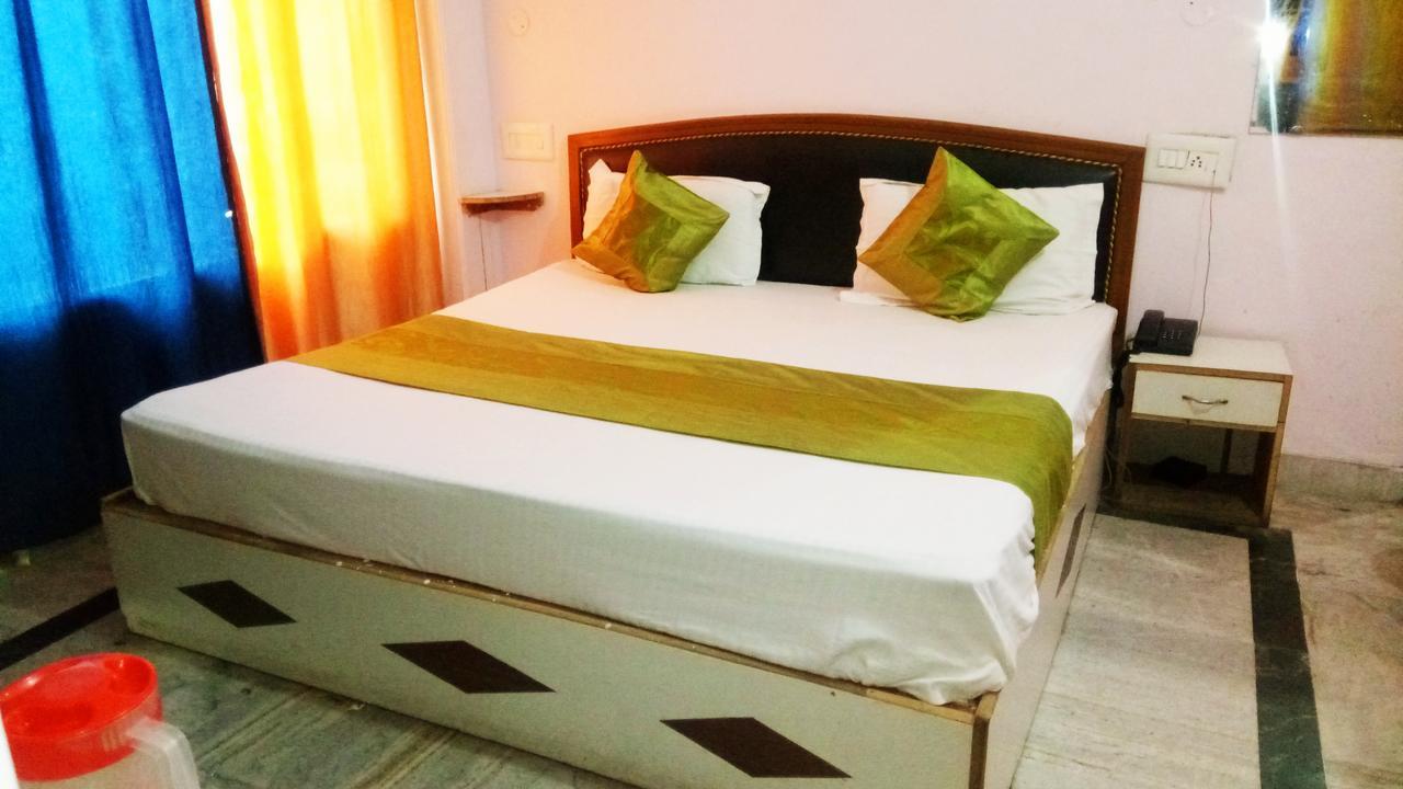 Royal View Hotel Shimla Zewnętrze zdjęcie